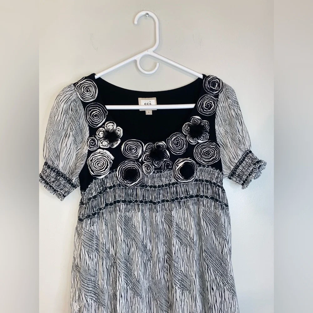 ECI Black and White Floral Midi Dress - Picture 3 of 10